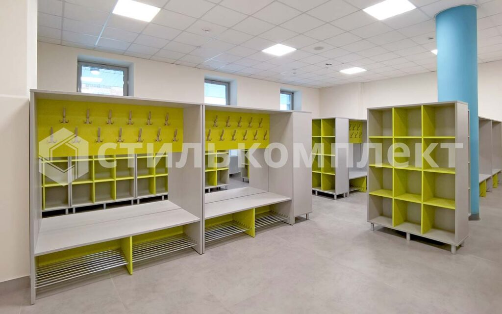 Мебель для гардероба в школе от производителя ООО ГК «Стиль Комплект»